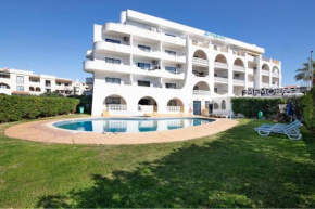 Alta Oura Beach Apartment